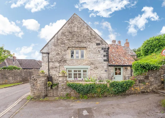 Cosy Cottage On Outskirts Of Bath