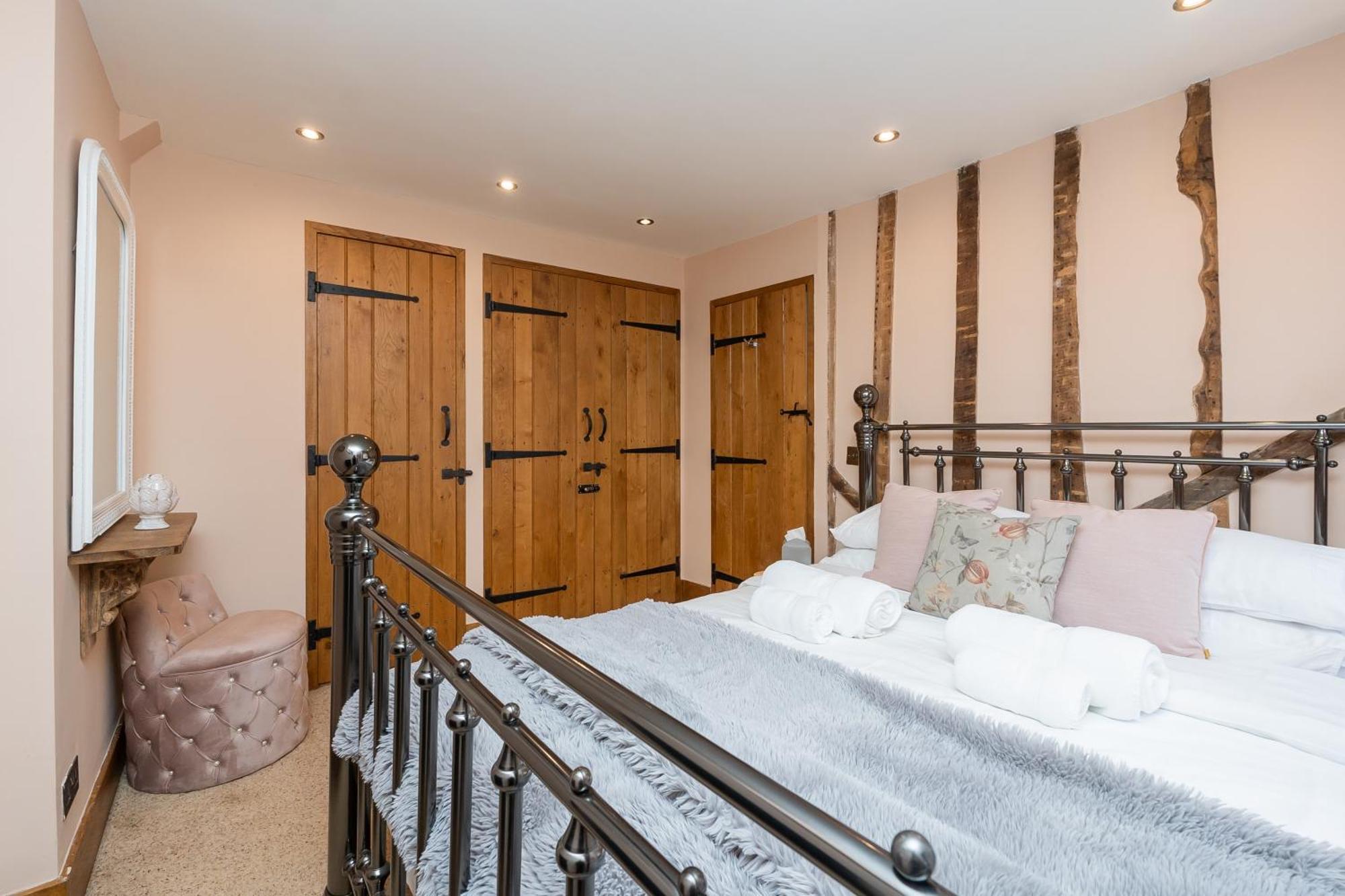 Cosy On Outskirts Of Bath *